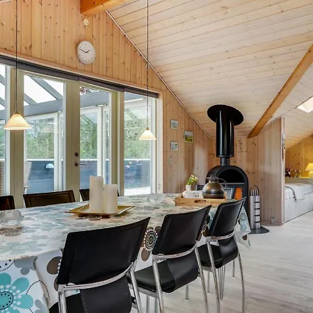 Holiday home Medard - 2km From The Sea In Western Jutland By Interhome