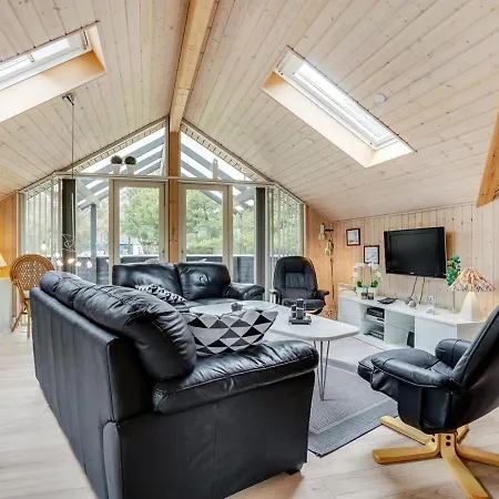 Holiday home Medard - 2km From The Sea In Western Jutland By Interhome *